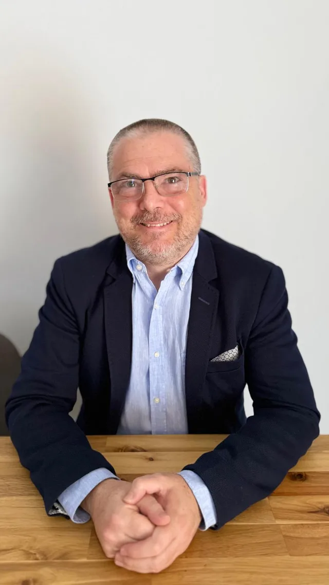 José Luis Roqués Roure — Director comercial asociado de RSR Bridge